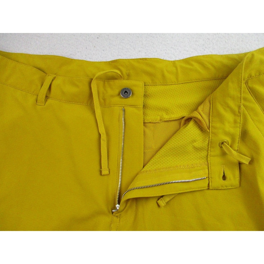 North Face Shorts Mens 40 Yellow Stretch Zip Pocket Quick Dry Outdoor‎ Hiking - Picture 3 of 11